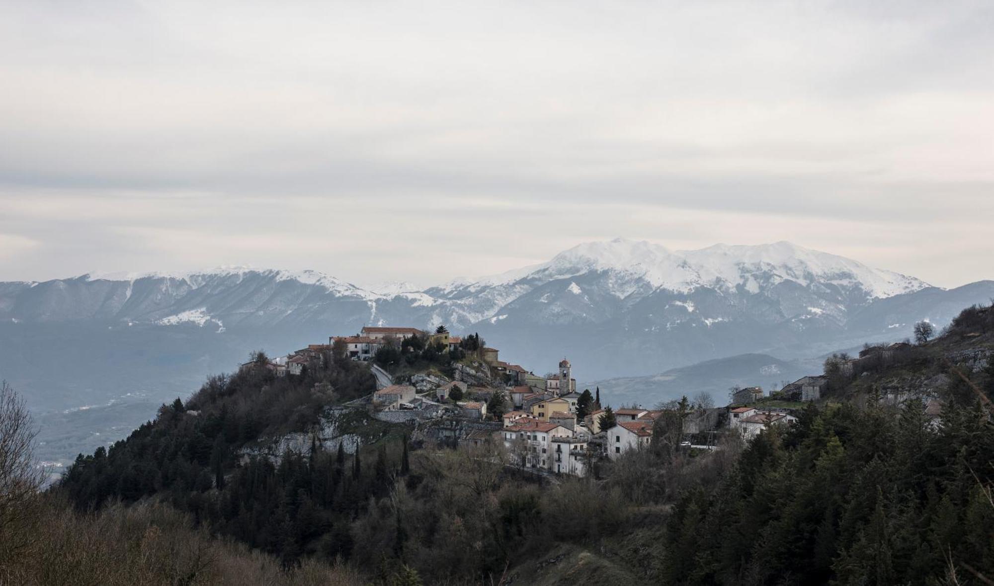 Meridiana Santa Maria del Molise Buitenkant foto